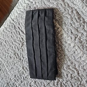 Cummerbund Red Black Adjustable Metal Clasp Silky Material Suit Ready Cummerbund